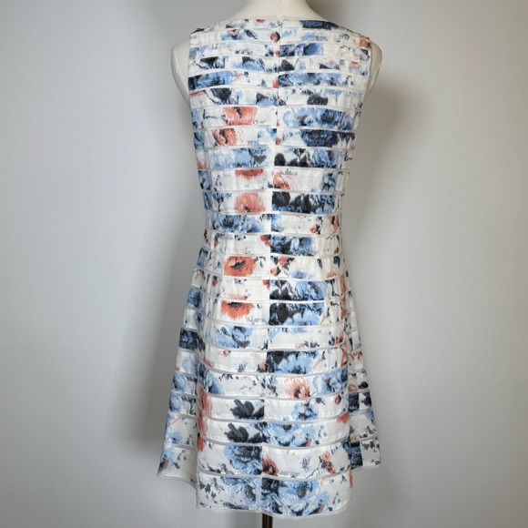 Ann Taylor Petite Fit And Flare Sleeveless Dress Floral Women’s Size 2 Petite - Picture 4 of 9